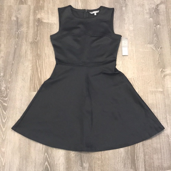 Daisy Fuentes dress. Black.  Size- Medium.    NWT! - Picture 2 of 8